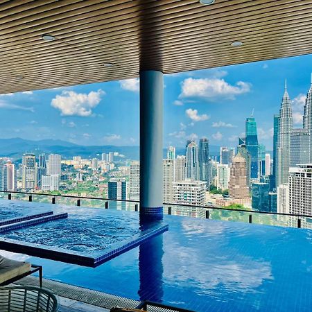 Appartamento The Colony Klcc View By Nzv Kuala Lumpur Esterno foto